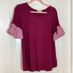 🫐 Ruffle sleeve top in deep red